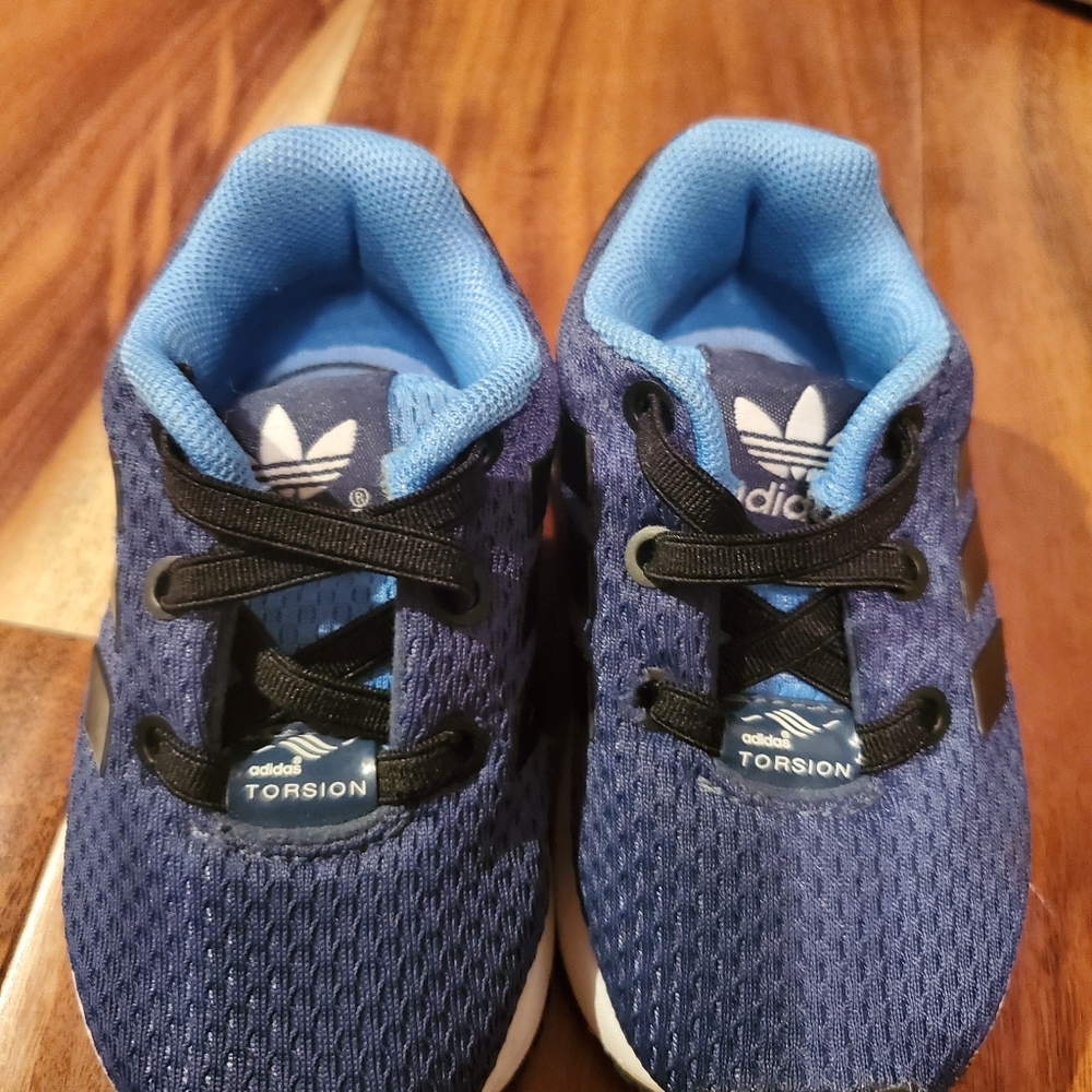 Toddler Adidas sneakers. Size 4. Blue & black.